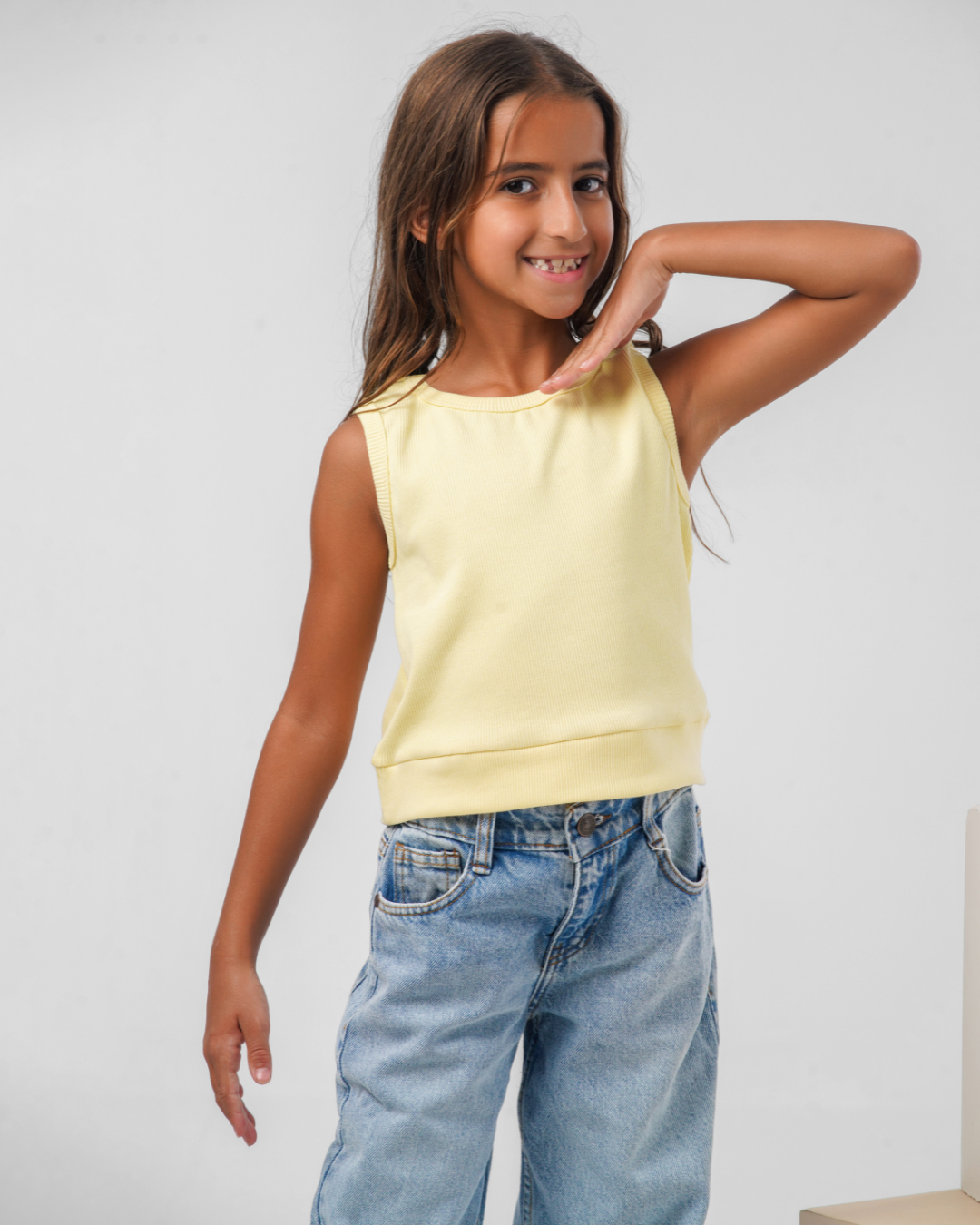 SLEEVELESS RIBBED TOP